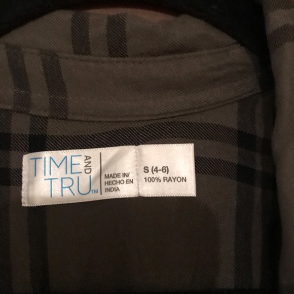 Green flannel - Picture 2 of 2